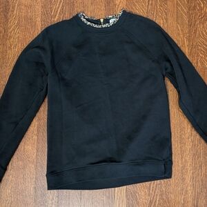 Womens Black Sweatshirt Animal Print Ruffle At Neck, Cuffs Pullover M